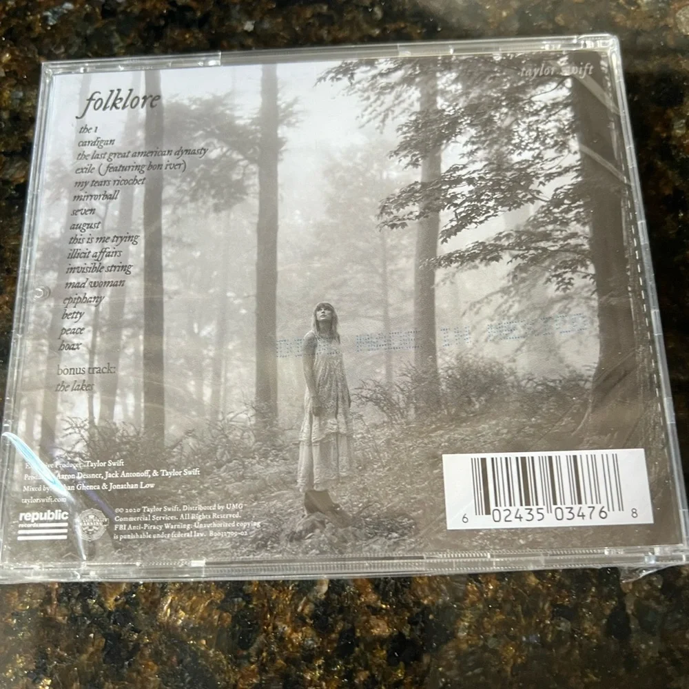 Taylor Swift Folklore CD Album - Picture 2 of 2
